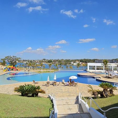 Ramada By Wyndham Furnaspark Formiga Exterior photo