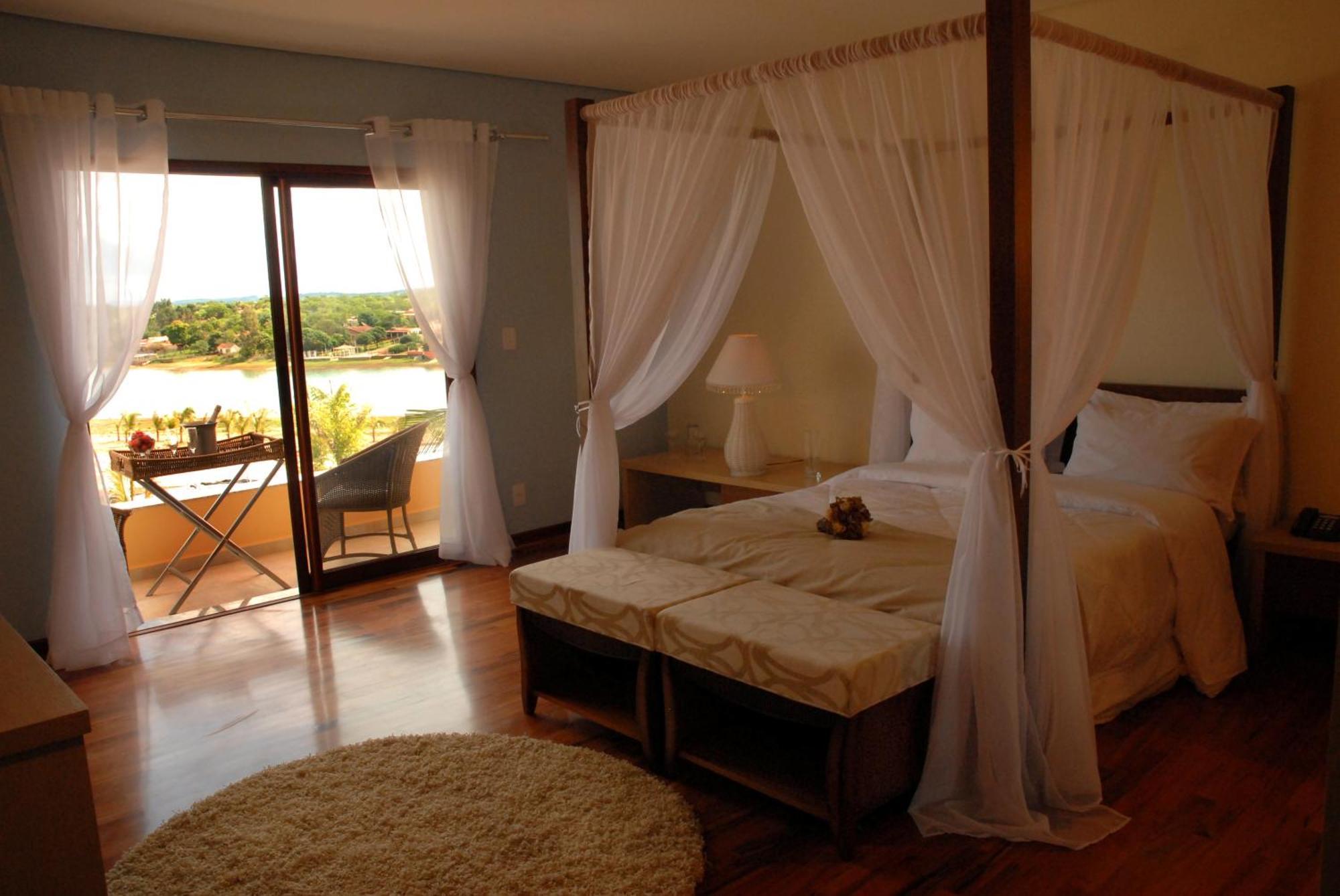 Ramada By Wyndham Furnaspark Formiga Exterior photo