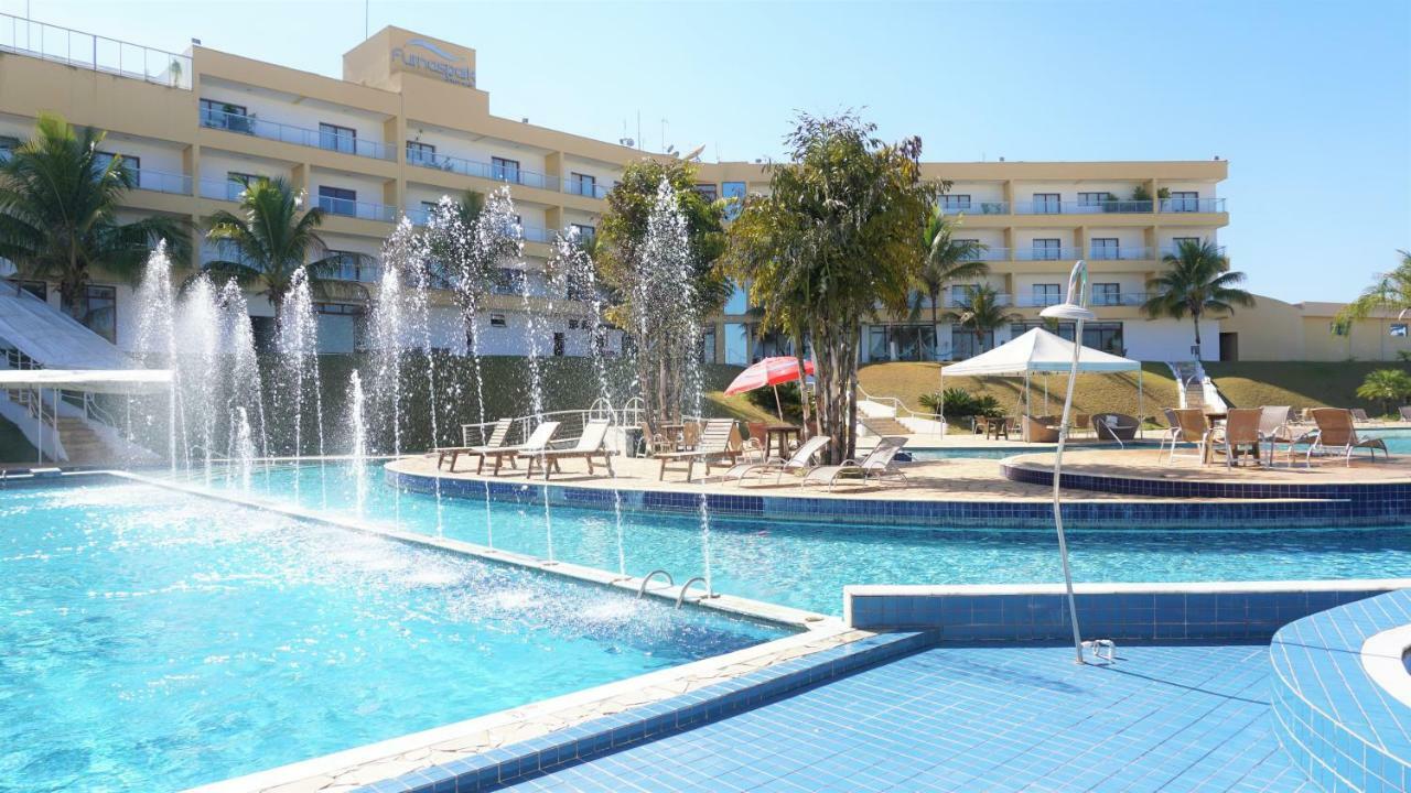 Ramada By Wyndham Furnaspark Formiga Exterior photo
